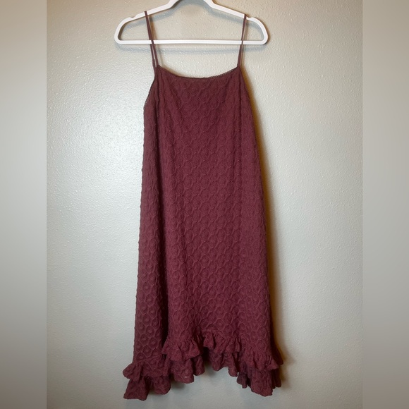 Anthropologie Dresses & Skirts - Anthropologie Crochet Ruffle Hem MIDI Dress Mauve Purple Summer Size M
